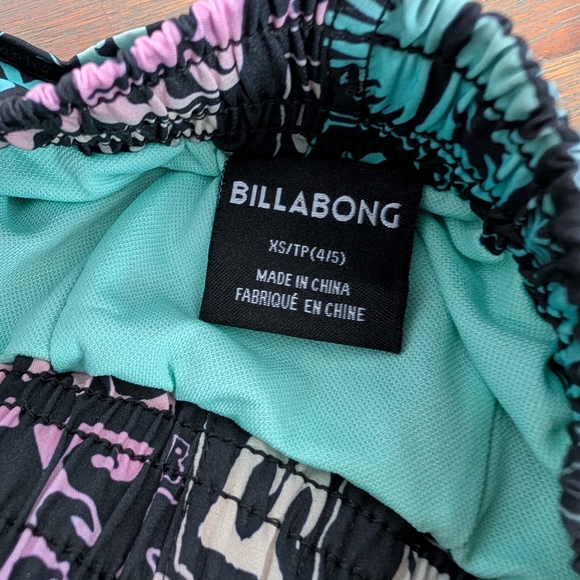 Billabong Black Swim Shorts with Teal & Pink Liner - Picture 3 of 3